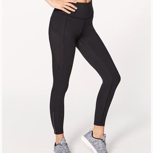Lululemon Black Fast and Free tight sz 4